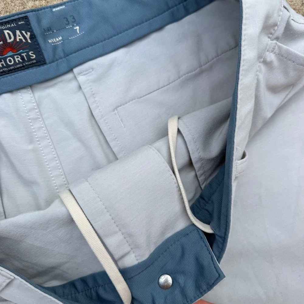 Faherty All Day Shorts Mens 33 Light Gray Hybrid 7 Inseam Stretch Casual Beach